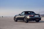 Abarth 124 Spider Scorpione 2017 года